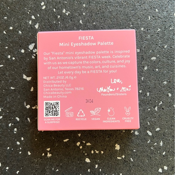 CHICA BEAUTY | FIESTA Palette - Mini 9-Shade Eyeshdow Palette - Picture 6 of 10